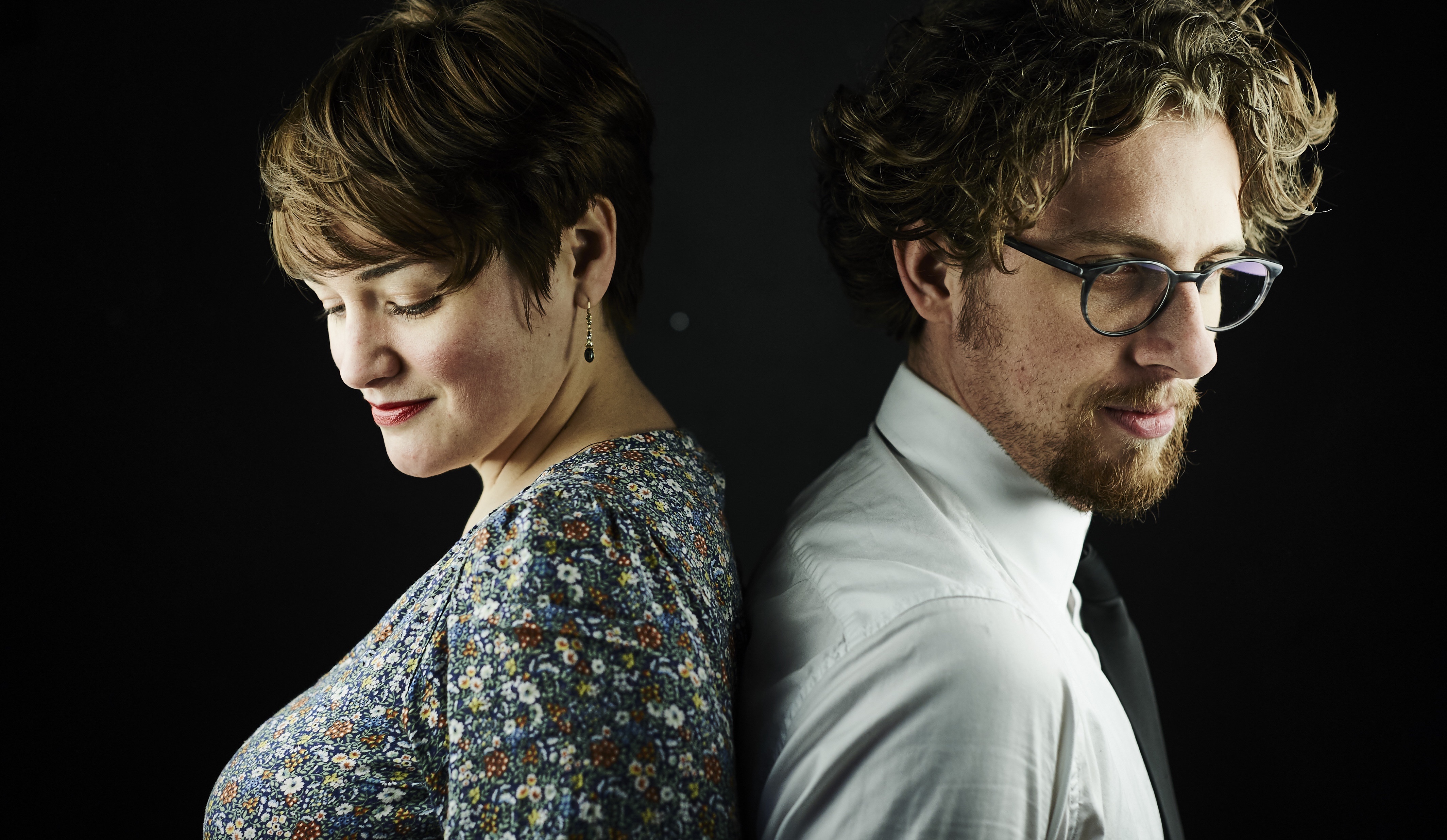 Duo Lisa & Ivo in dressed for a wedding gig posing together